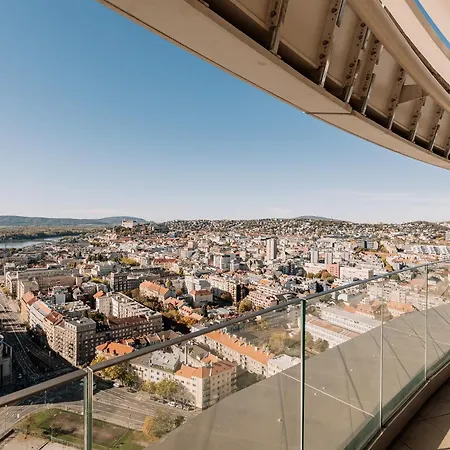 Skau Záha Hadid Sky Park Loft Apartmán *