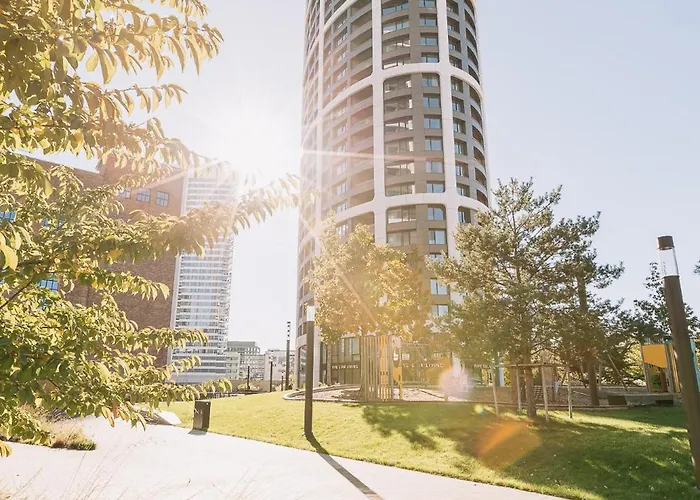 דירה Skau Zaha Hadid Sky Park Loft ברטיסלאבה