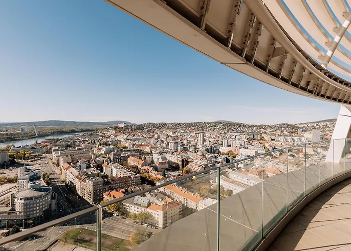 Skau Zaha Hadid Sky Park Loft דירה *